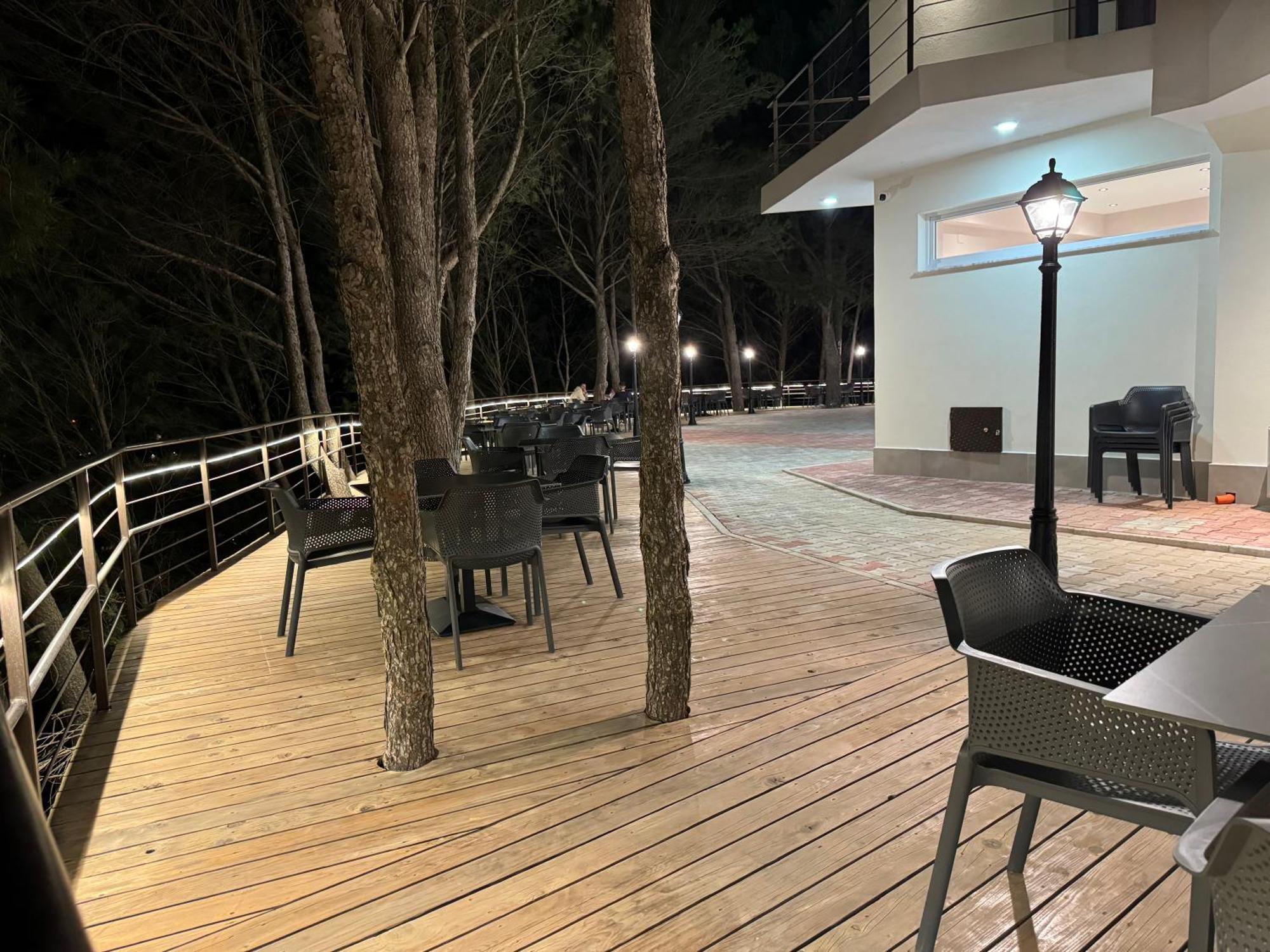 Hotel Kseal Permet Exterior photo